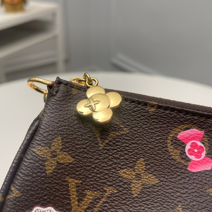 LOUIS VUITTON M12205 ミニポシェット アクセサリー キャンディファクトリー サイズ:15.5x10.5cm