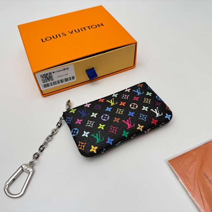 LOUIS VUITTON M13664 ポシェット クレ 村上隆コラボ ブラックマルチ サイズ:12x7x1.5cm