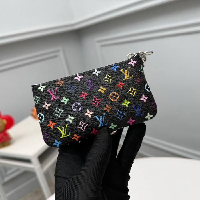 LOUIS VUITTON M13664 ポシェット クレ 村上隆コラボ ブラックマルチ サイズ:12x7x1.5cm