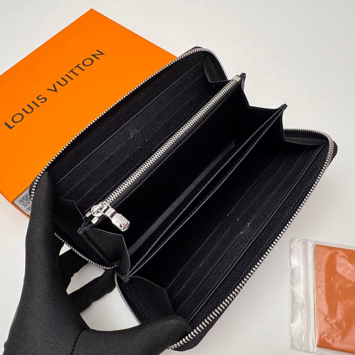 LOUIS VUITTON M13922 長財布 村上隆コラボ ブラックマルチ サイズ:19x10cm