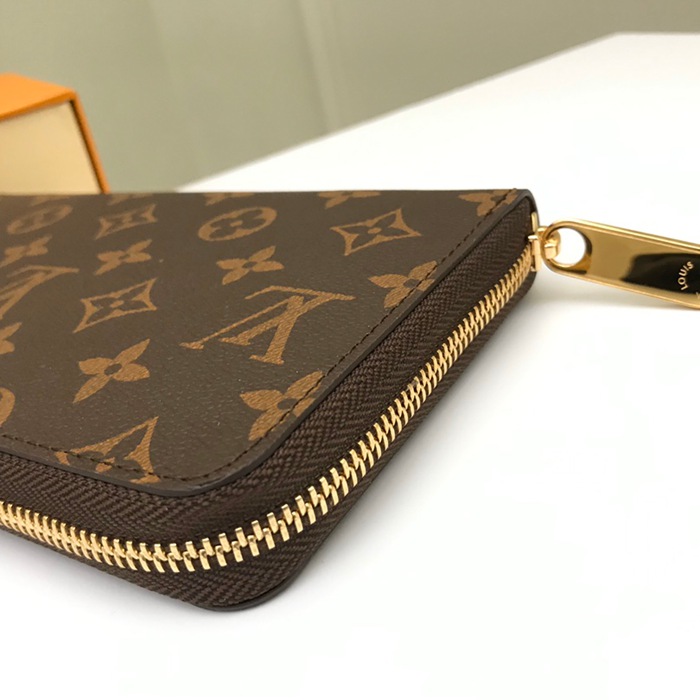 LOUIS VUITTON M62581 ジッピーオーガナイザー モノグラム サイズ:21x12cm