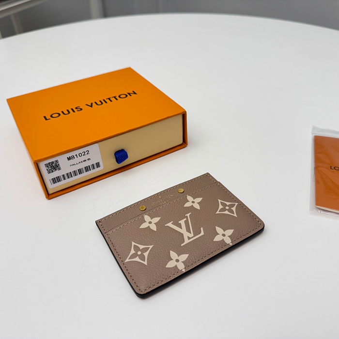 LOUIS VUITTON M81022 名刺ケース モノグラムアンプラント ベージュ サイズ:11x7.5x0.4cm