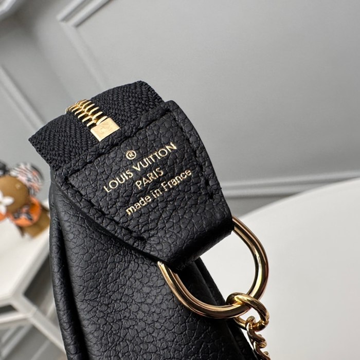 LOUIS VUITTON M80732 ミニポシェット アクセサリー モノグラムアンプラント ブラック サイズ:15.5x10.5cm