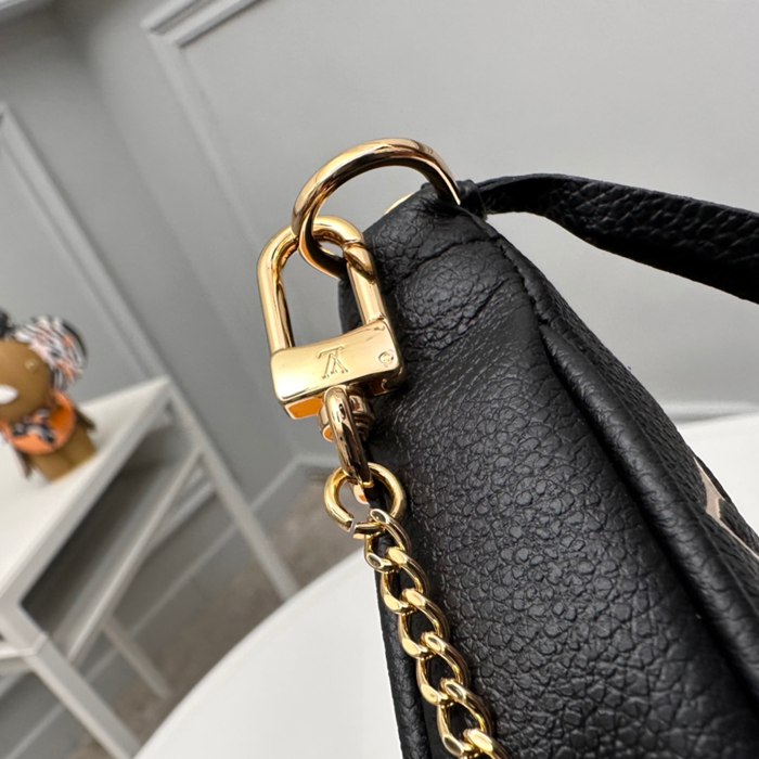 LOUIS VUITTON M80732 ミニポシェット アクセサリー モノグラムアンプラント ブラック サイズ:15.5x10.5cm