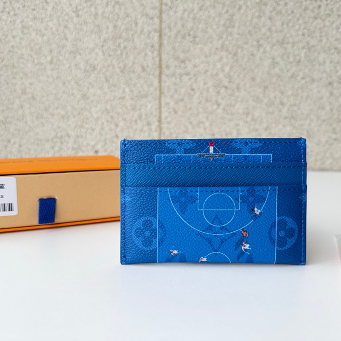 LOUIS VUITTON M26804 カードケース モノグラム スポーツシーン ブルー サイズ:11x7x1.5cm