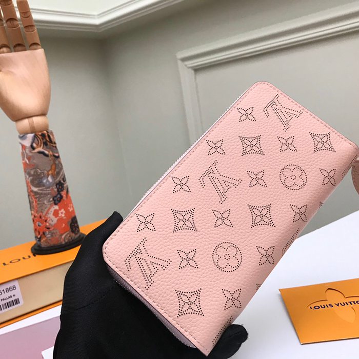 LOUIS VUITTON M61868 ジッピー長財布 マヒナ ピンク サイズ:19.5x10.5x2.5cm
