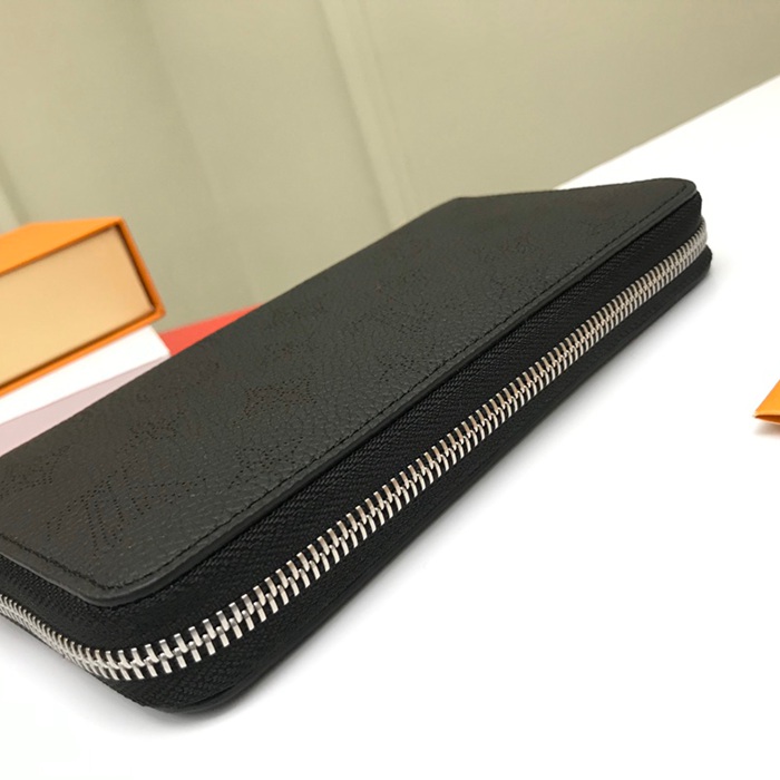 LOUIS VUITTON M61867 ジッピー長財布 マヒナ ブラック サイズ:19.5x10.5x2.5cm
