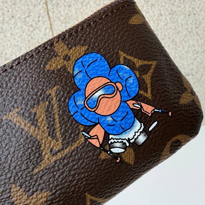 LOUIS VUITTON M15341 ポシェット クレ ゼロ財布 ヴィヴィエンヌ サイズ:12x7x1.5cm