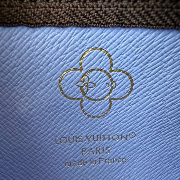LOUIS VUITTON M15341 ポシェット クレ ゼロ財布 ヴィヴィエンヌ サイズ:12x7x1.5cm