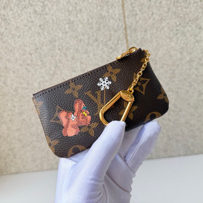 LOUIS VUITTON M15341 ポシェット クレ ゼロ財布 ヴィヴィエンヌ サイズ:12x7x1.5cm