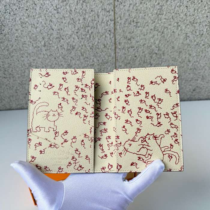 LOUIS VUITTON M25753 パスポートケース グレースコディントンコラボ サイズ:14x10x2.5cm