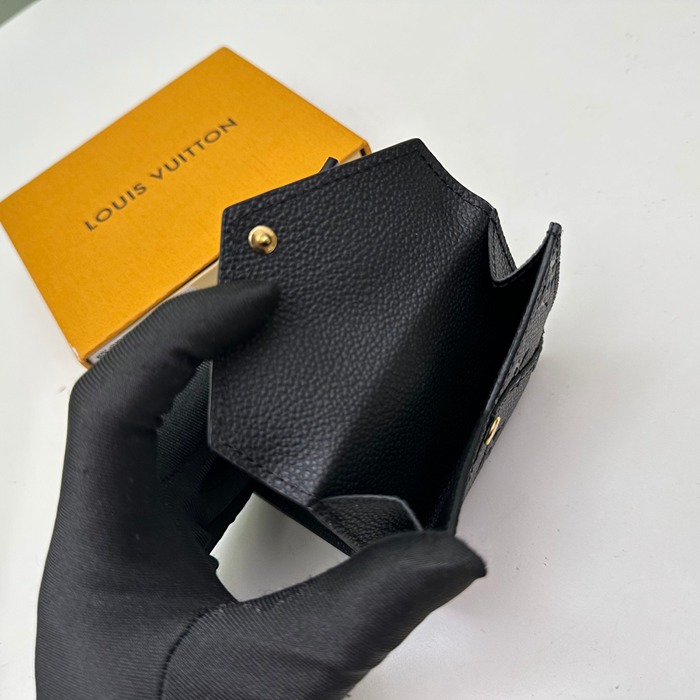 LOUIS VUITTON M82133 セレステ 財布 モノグラム サイズ:10x8cm