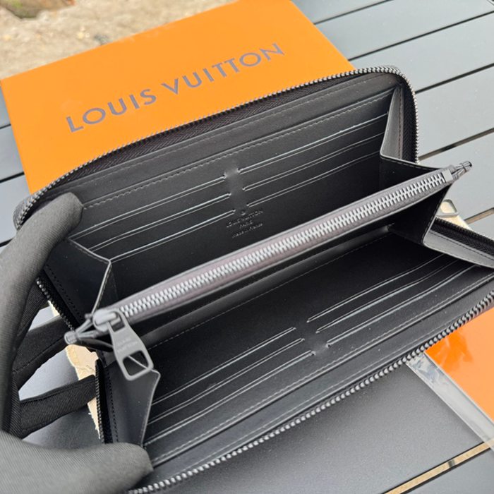 LOUIS VUITTON M11721 ジッピー長財布 ホリゾンタル エピ サイズ:21x2.5x10cm