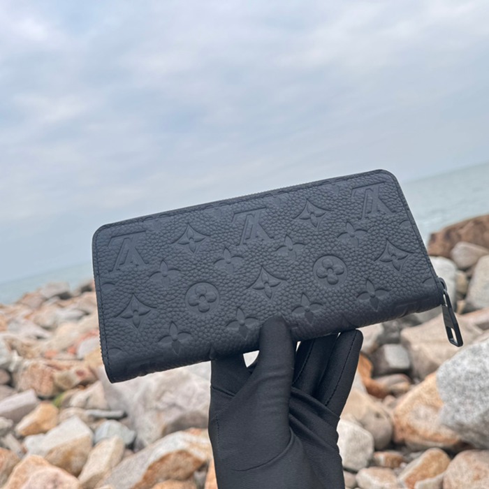 LOUIS VUITTON M11721 ジッピー長財布 ホリゾンタル エピ サイズ:21x2.5x10cm