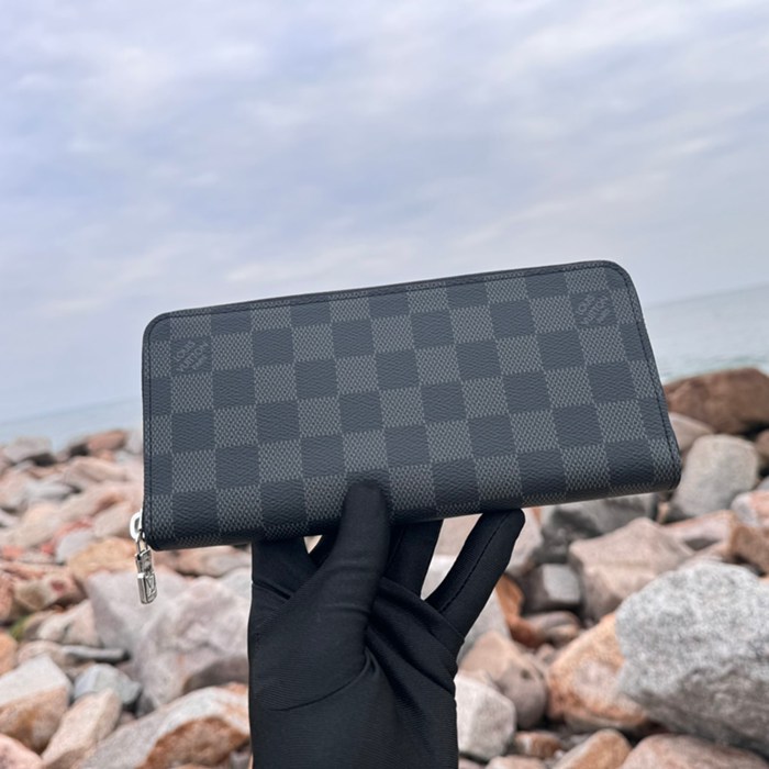 LOUIS VUITTON N00056 ジッピー長財布 ホリゾンタル ダミエグラファイト サイズ:21x2.5x10cm