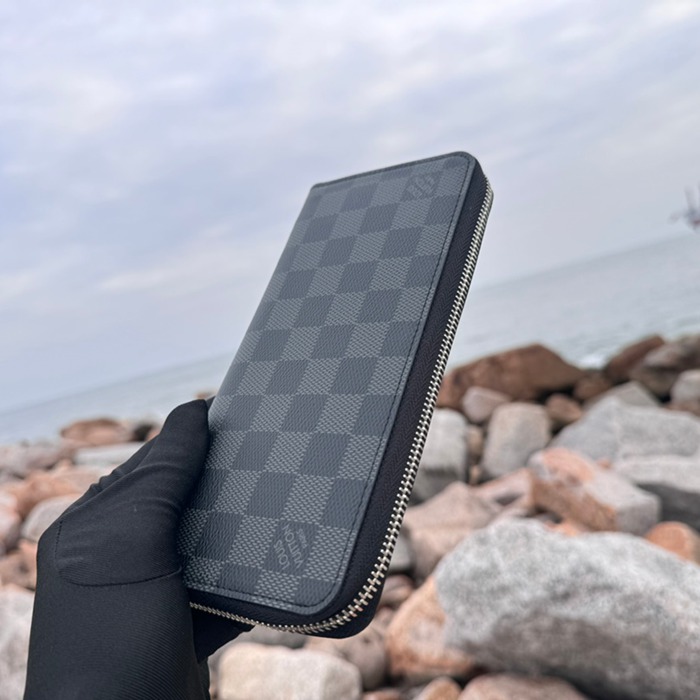 LOUIS VUITTON N00056 ジッピー長財布 ホリゾンタル ダミエグラファイト サイズ:21x2.5x10cm