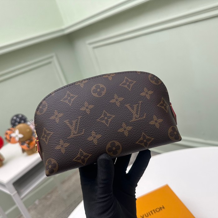 LOUIS VUITTON M47515 コスメポーチ 小 モノグラム サイズ:19x12cm