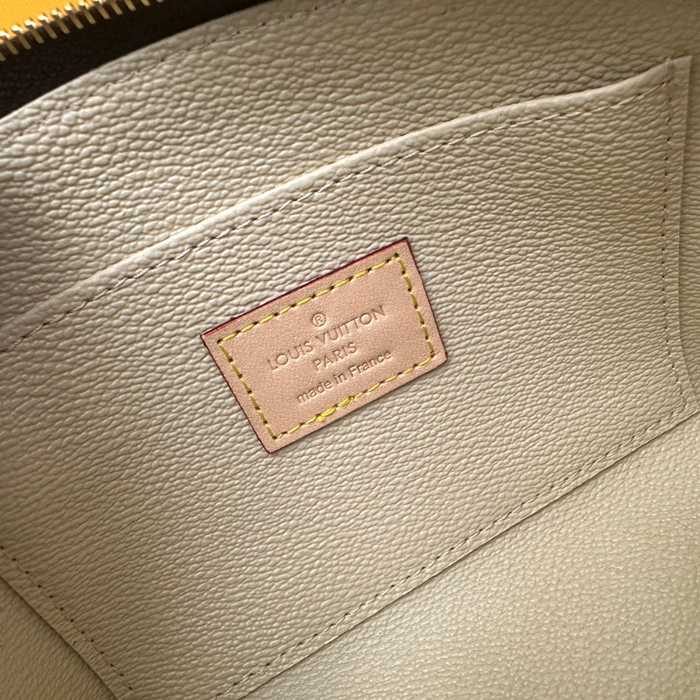 LOUIS VUITTON M47515 コスメポーチ 小 モノグラム サイズ:19x12cm