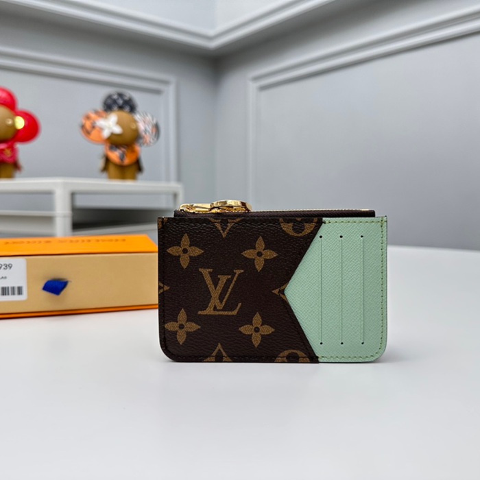 LOUIS VUITTON M82939 ロミーカードケース モノグラム サイズ:12x8x0.8cm