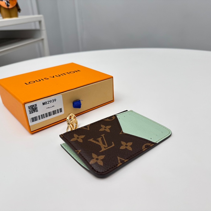 LOUIS VUITTON M82939 ロミーカードケース モノグラム サイズ:12x8x0.8cm