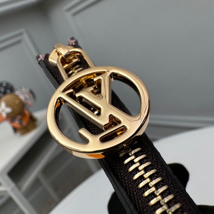 LOUIS VUITTON M83603 ロミーカードケース モノグラム サイズ:12x8x0.8cm