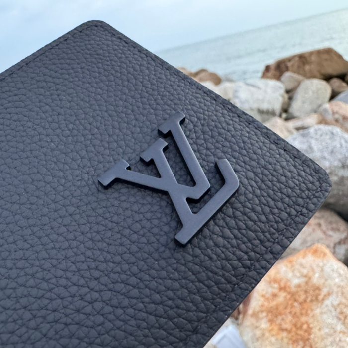 LOUIS VUITTON M69829 マルチプル短財布 LVエアログラム サイズ:11.5x9x1.5cm
