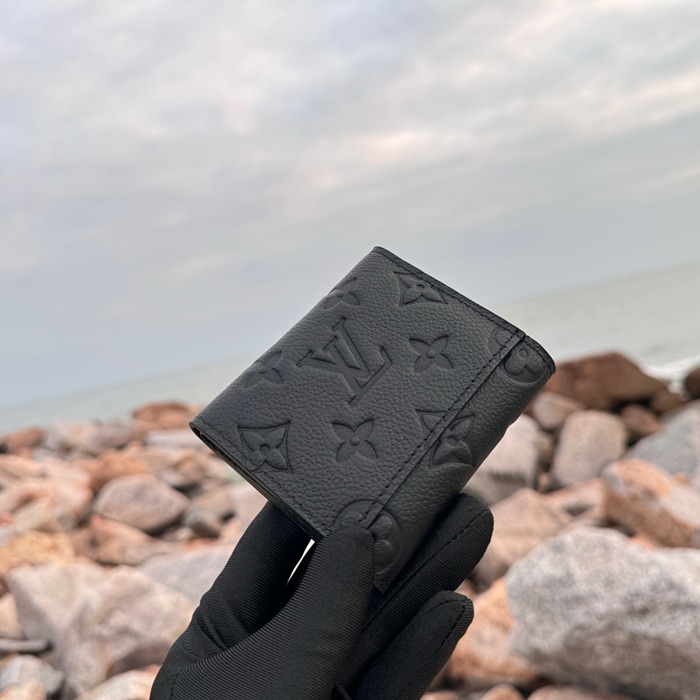 LOUIS VUITTON M62935 ゾエ短財布 モノグラムアンプラント ブラック サイズ:9.5x7.5cm