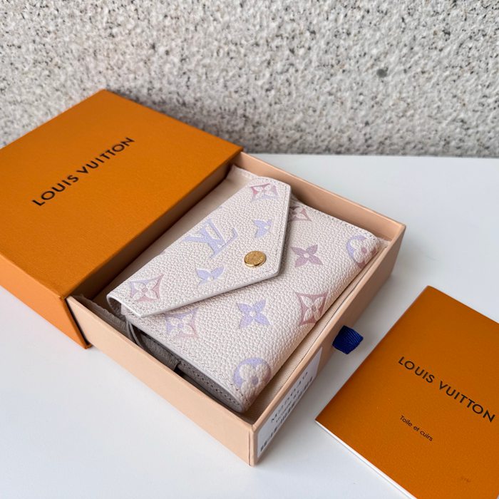 LOUIS VUITTON M25649 ヴィクトリーヌ財布 モノグラムアンプラント サイズ:12x9.5x2.5cm