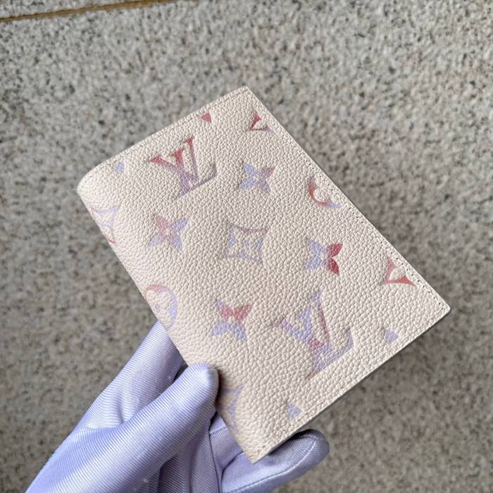 LOUIS VUITTON 25917 パスポートケース モノグラムアンプラント サイズ:10x14x2.5cm