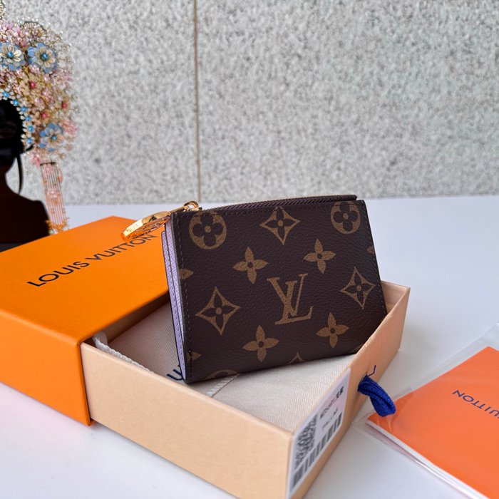 LOUIS VUITTON M25691 リサ財布 モノグラム ラベンダー サイズ:9x11.5x1.5cm