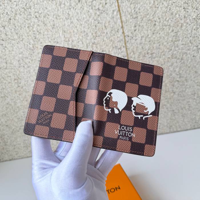 LOUIS VUITTON N40776 カードケース ダミエアズール ファレルウィリアムズ サイズ:7.5x1x11.1cm