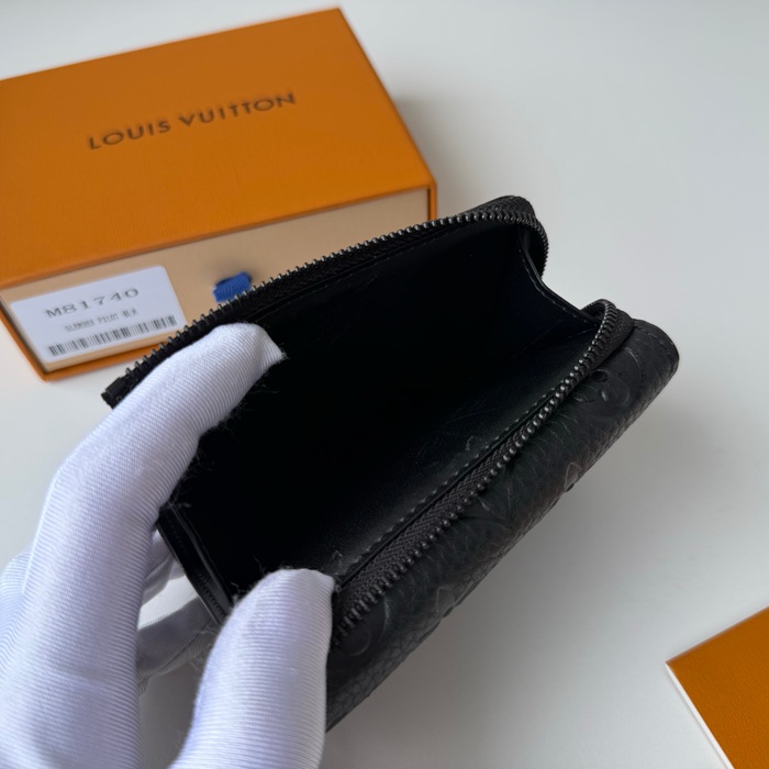 LOUIS VUITTON M82566 ポートフォイユ パイロット モノグラムシャドウ サイズ:11x8.5cm