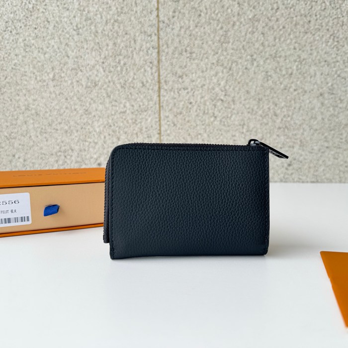LOUIS VUITTON M81740 ポートフォイユ パイロット LVエアログラム サイズ:11x8.5cm