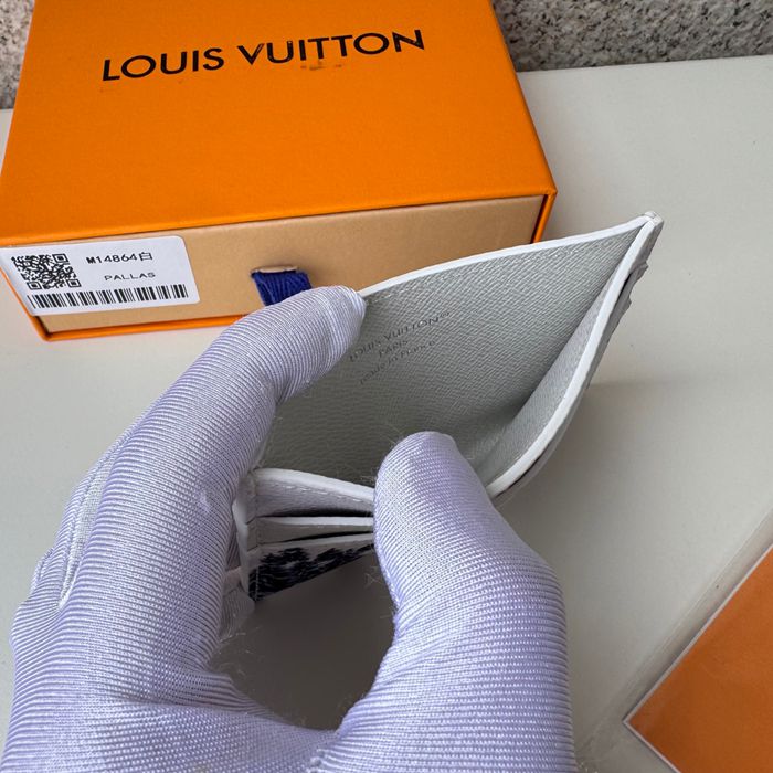 LOUIS VUITTON M14864 カードケース カラードモノグラム スポーツシーン ホワイト サイズ:11x1.5cm