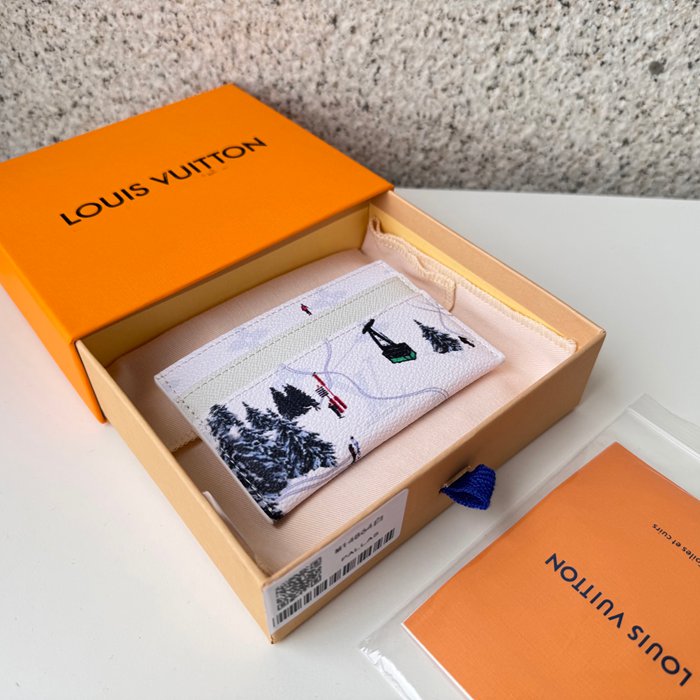 LOUIS VUITTON M14864 カードケース カラードモノグラム スポーツシーン ホワイト サイズ:11x1.5cm