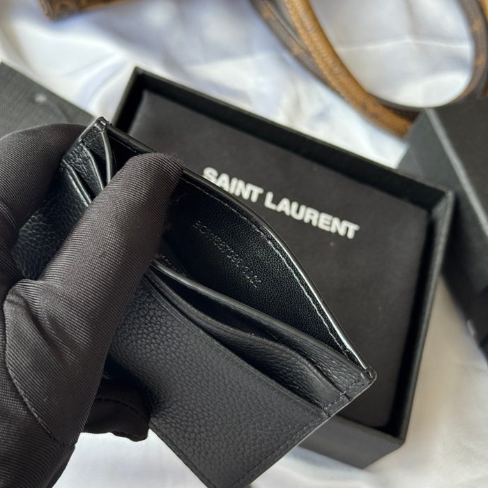 SAINT LAURENT 687098 カードケース 荔枝紋 サイズ:10x7.5x0.5cm