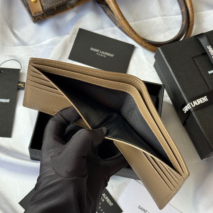 SAINT LAURENT 607727 メンズ対折り財布 荔枝紋刻印 サイズ:11x9.5x2.5cm