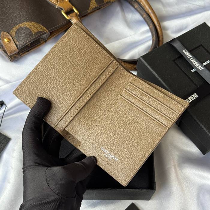 SAINT LAURENT 668736 二つ折り財布 荔枝紋 サイズ:11.5x9cm