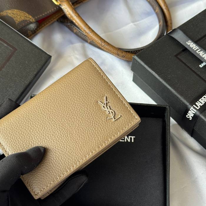 SAINT LAURENT 693492 フラップ名刺ケース 荔枝紋メタル サイズ:11x7.5cm